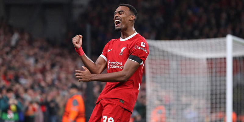 Đứng đầu ở vị trí top 1 Ryan Gravenberch của Liverpool